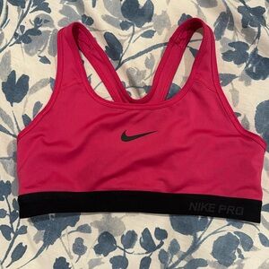 Sports bras- Nike pro dri- fit size M